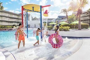 Avanti International Resort