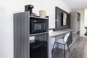 Avanti International Resort