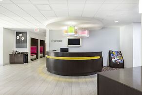 Avanti International Resort