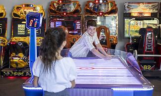 Avanti International Resort