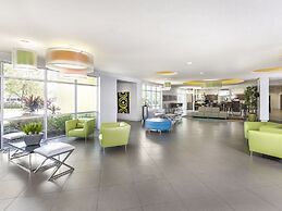 Avanti International Resort