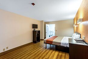 Motel 6 San Antonio, TX - South WW White Rd