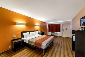Motel 6 San Antonio, TX - South WW White Rd
