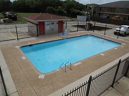 Motel 6 San Antonio, TX - South WW White Rd