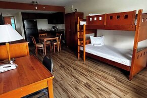 Ramada by Wyndham Hotel & Water Park