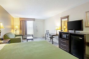 Quality Inn & Suites Live Oak I-10 Exit 283