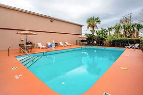 Quality Inn & Suites Live Oak I-10 Exit 283