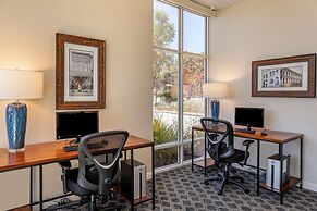 Best Western Plus Royal Oak Hotel