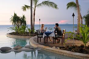 Nakelo Treasure Island Resort & Spa