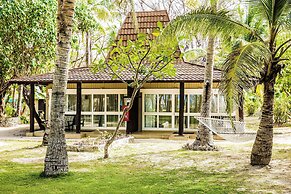 Nakelo Treasure Island Resort & Spa