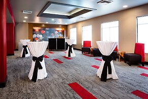 Holiday Inn Milwaukee Riverfront by IHG