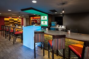 Holiday Inn Milwaukee Riverfront by IHG
