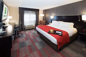 Holiday Inn Milwaukee Riverfront by IHG