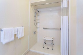 Days Inn by Wyndham Lake Park/Valdosta