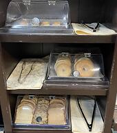 Days Inn by Wyndham Lake Park/Valdosta