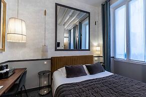 Dauphine Saint Germain Hotel