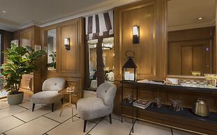 Dauphine Saint Germain Hotel