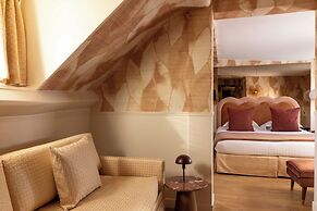 Dauphine Saint Germain Hotel