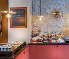 Dauphine Saint Germain Hotel