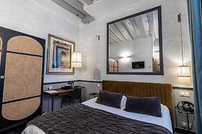 Dauphine Saint Germain Hotel