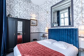 Dauphine Saint Germain Hotel