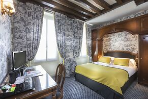 Dauphine Saint Germain Hotel