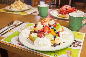 Days Inn by Wyndham Edmonton Downtown