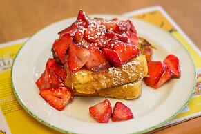 Days Inn by Wyndham Edmonton Downtown