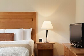 Days Inn by Wyndham Edmonton Downtown