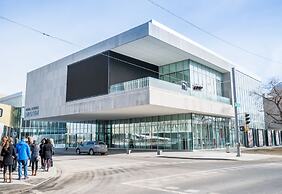 Days Inn by Wyndham Edmonton Downtown