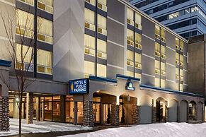 Days Inn by Wyndham Edmonton Downtown