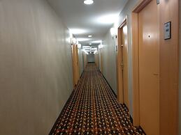 Days Inn by Wyndham Edmonton Downtown