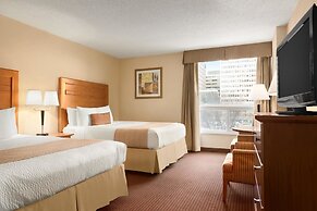 Days Inn by Wyndham Edmonton Downtown