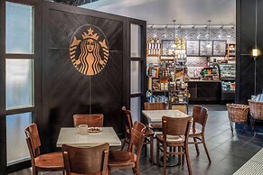 The Plaza Hotel Columbus at Capital Square