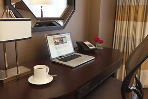 The Plaza Hotel Columbus at Capital Square