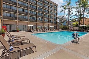 Clarion Hotel Anaheim Resort