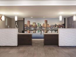 La Quinta Inn & Suites by Wyndham Baltimore N / White Marsh