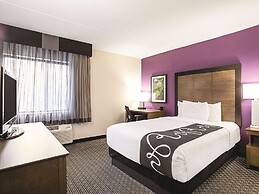 La Quinta Inn & Suites by Wyndham Baltimore N / White Marsh