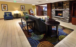 Holiday Inn Express & Suites Milford by IHG