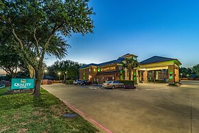 Quality Inn West Plano - Dallas