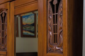 Queen Anne Bed And Breakfast