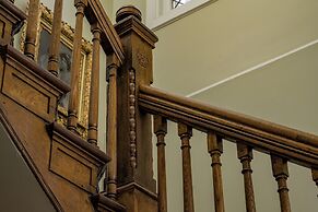 Queen Anne Bed And Breakfast