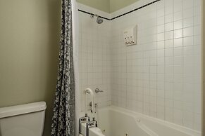 Queen Anne Bed And Breakfast