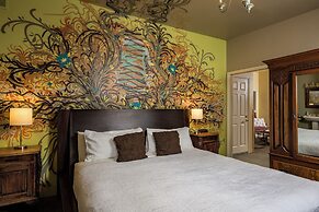 Queen Anne Bed And Breakfast