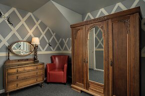 Queen Anne Bed And Breakfast