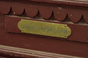 Queen Anne Bed And Breakfast