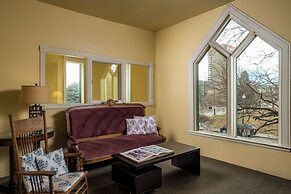 Queen Anne Bed And Breakfast