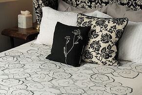 Queen Anne Bed And Breakfast