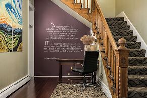 Queen Anne Bed And Breakfast