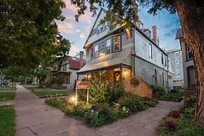 Queen Anne Bed And Breakfast